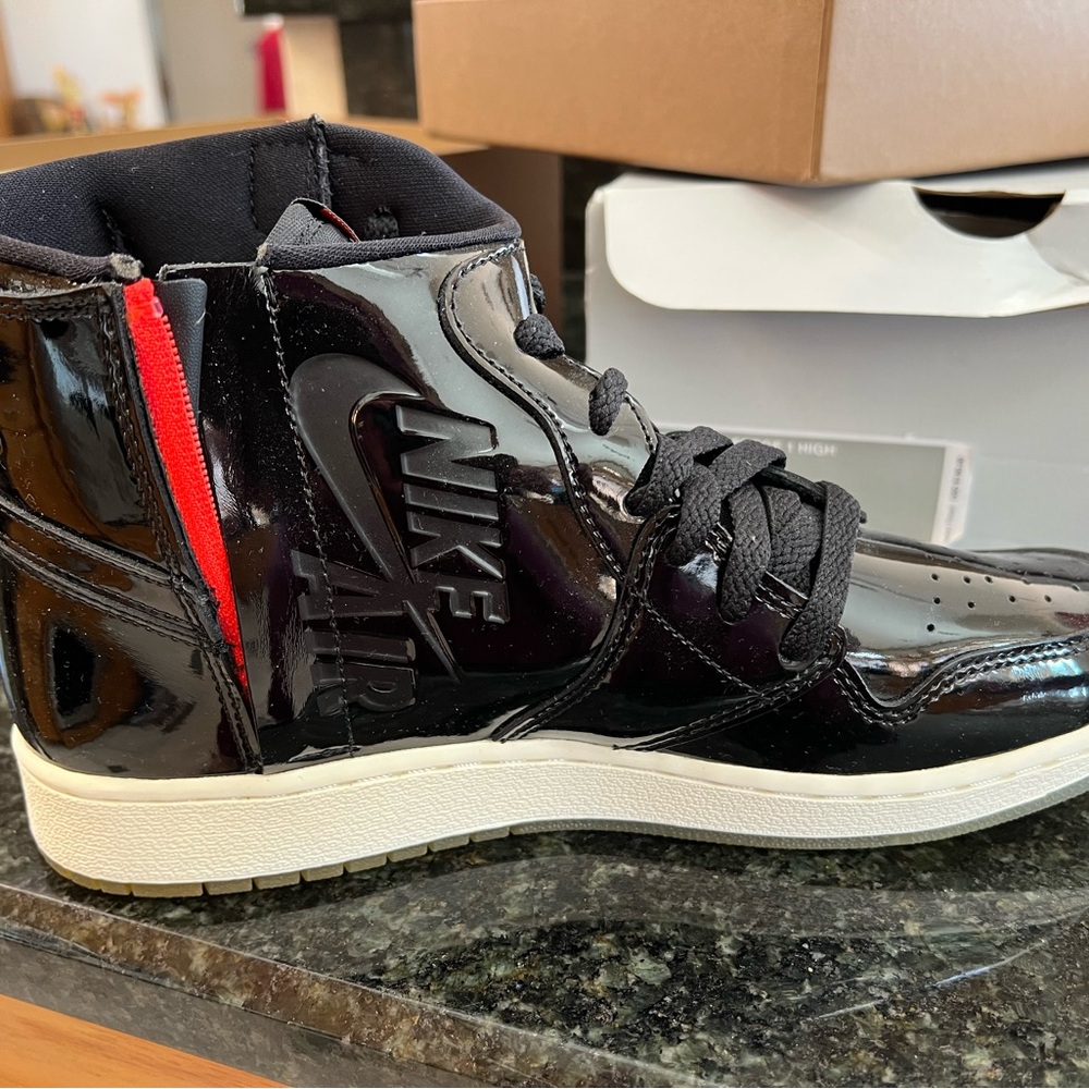 Nike patent high tops